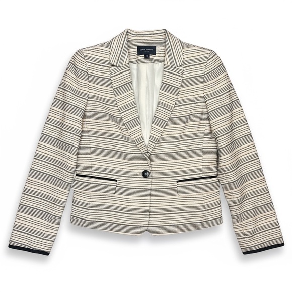 Tommy Hilfiger Jackets & Blazers - Womens‎ Tommy Hilfiger Cropped Tweed Blazer Size 8